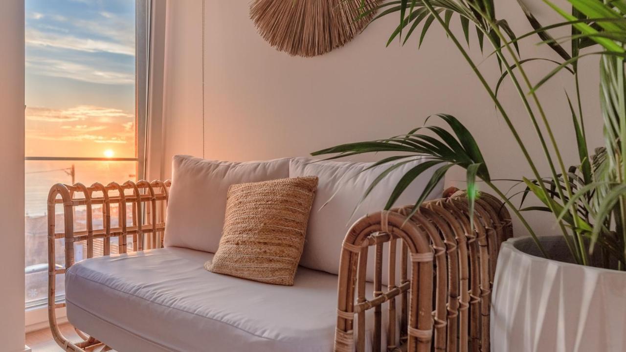 The Salty Pelican Yoga & Surf Retreat Ericeira Exterior photo