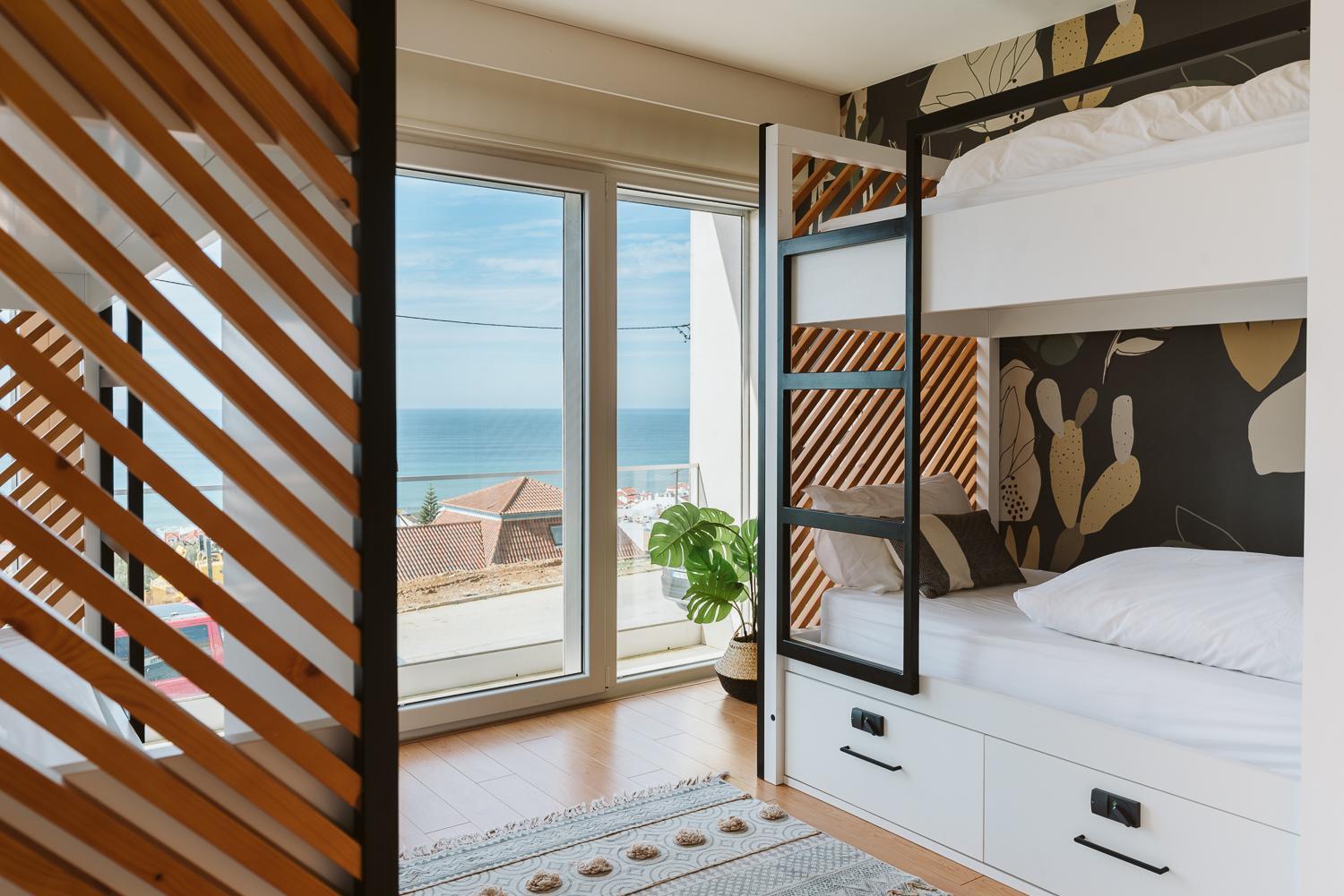 The Salty Pelican Yoga & Surf Retreat Ericeira Exterior photo