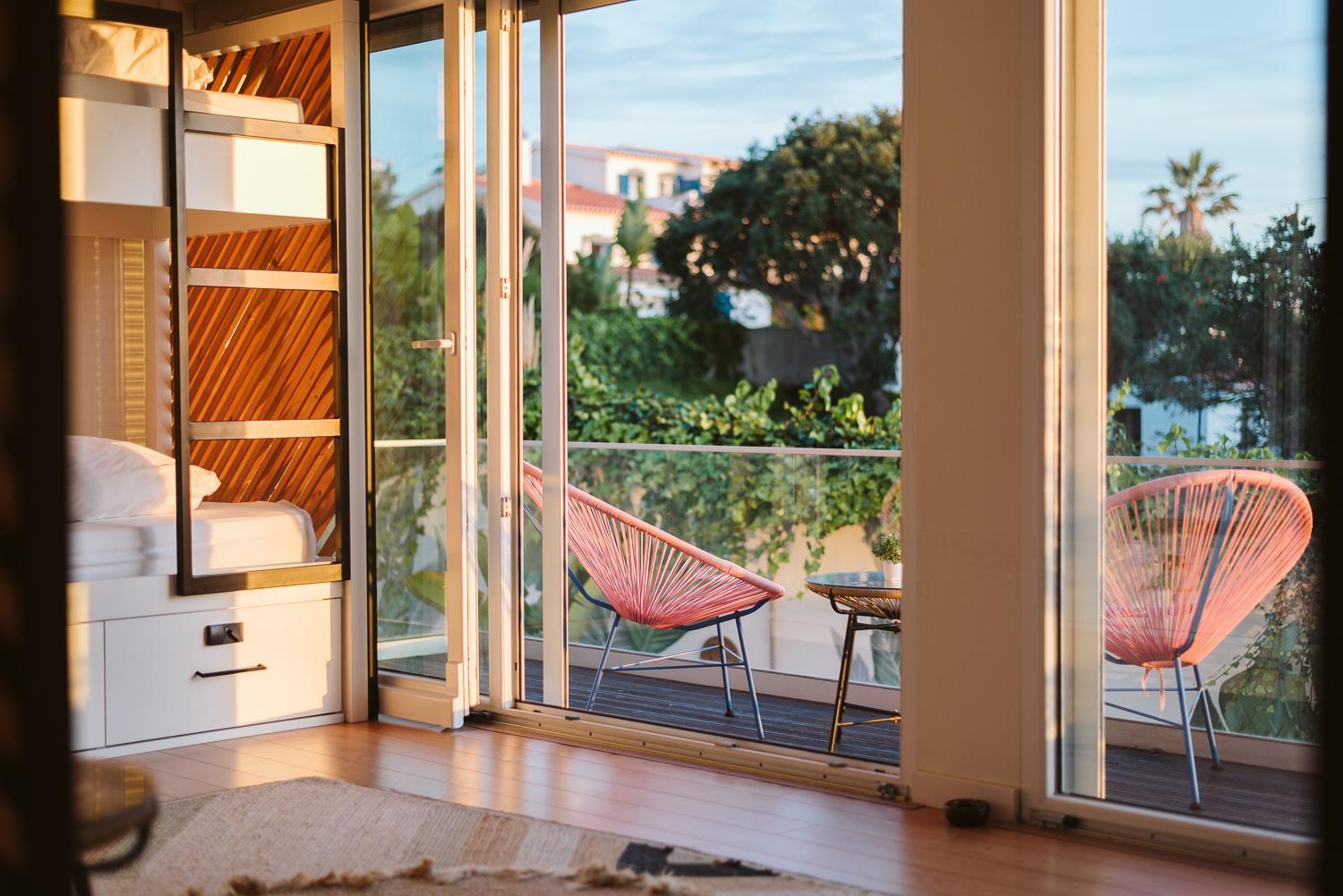 The Salty Pelican Yoga & Surf Retreat Ericeira Exterior photo